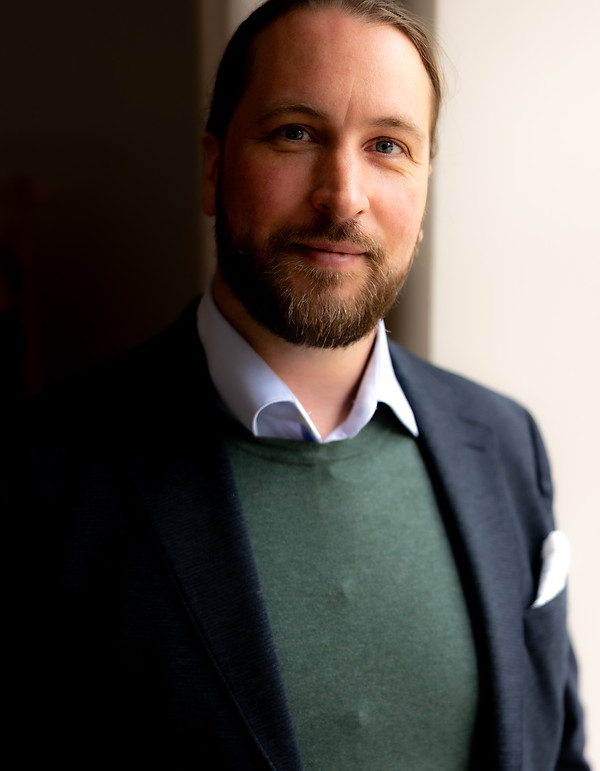 Joakim Rosendal, Vita Liljan